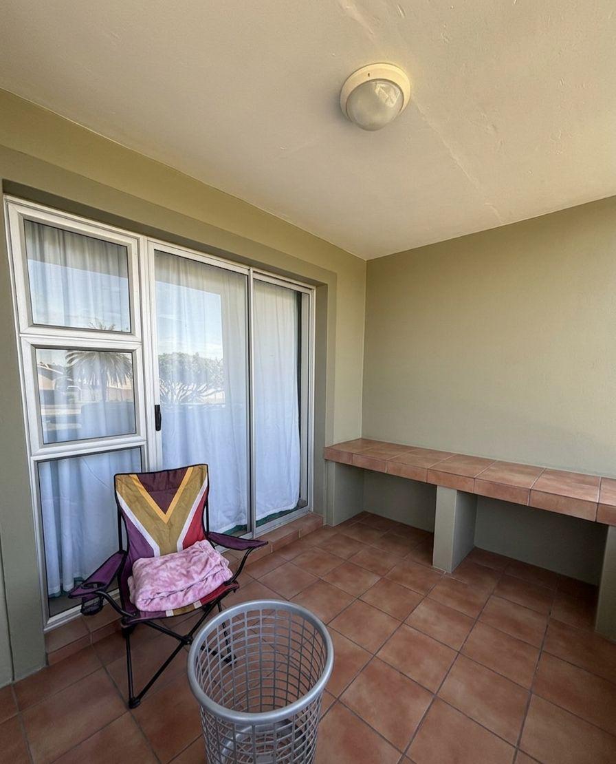 To Let 2 Bedroom Property for Rent in Heiderand Western Cape